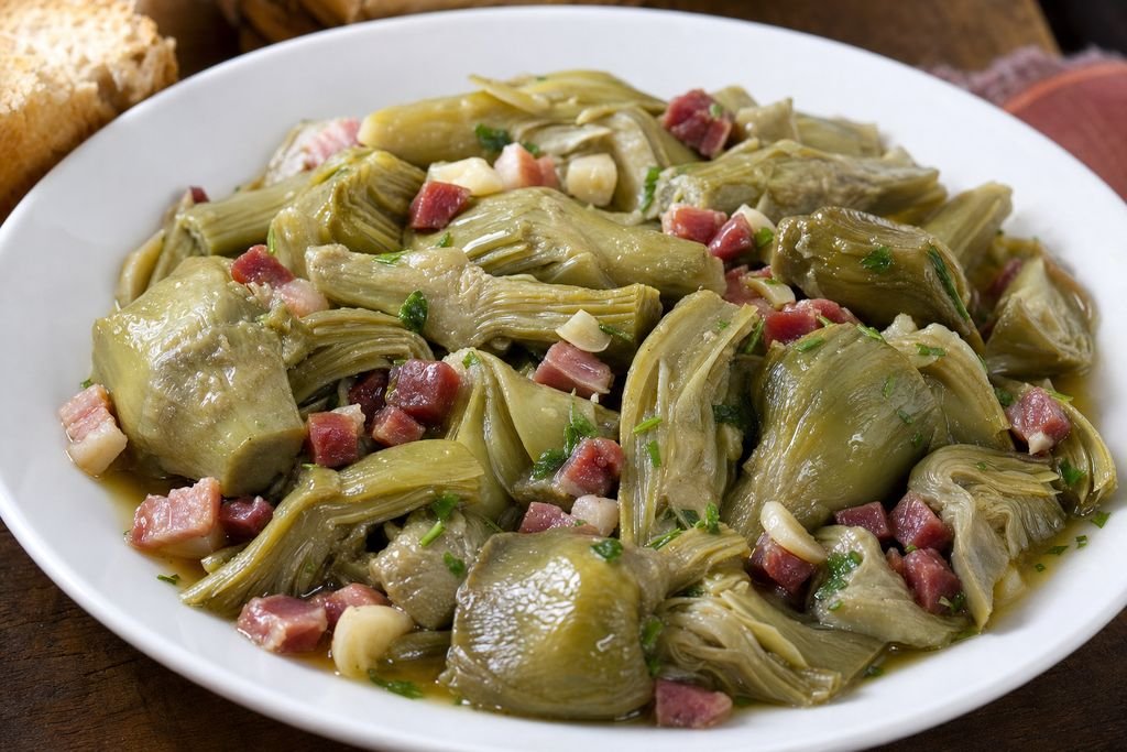 Alcachofas con jamón navarras
