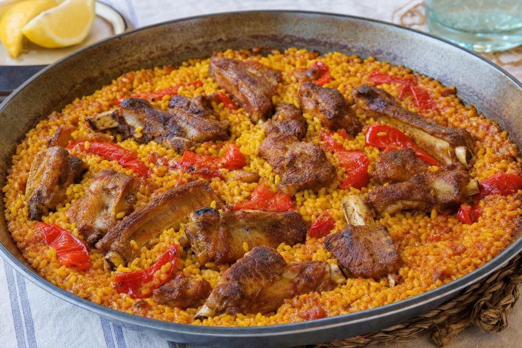 Arroz con costillejas murciano