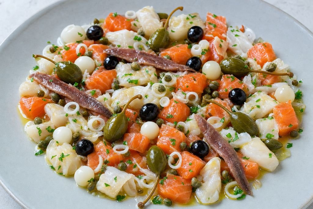 Ensalada cantonal de Cartagena servido como receta comarcal: cartagena, región de murcia