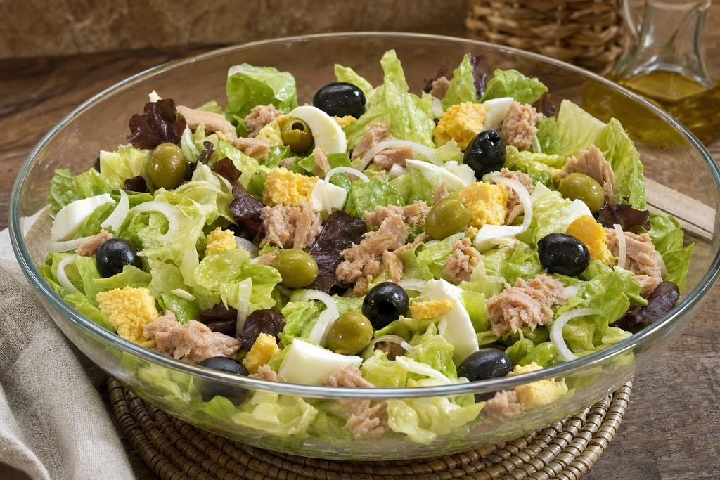Ensalada de San Isidro servido como origen: madrid