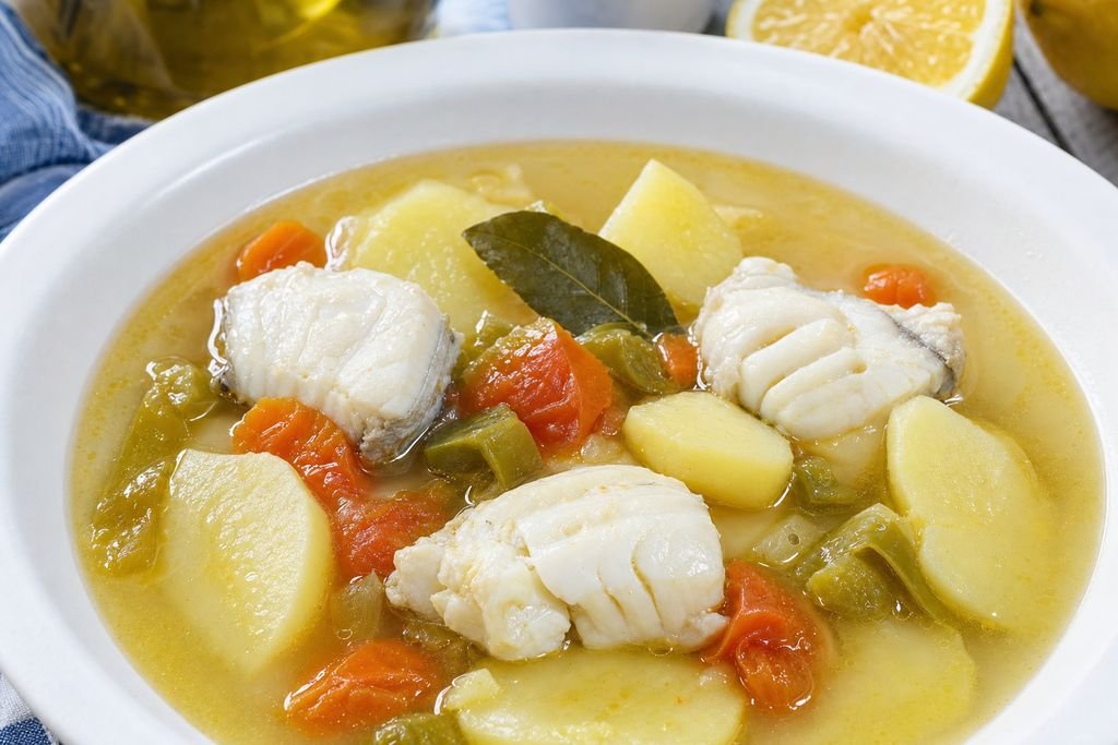 Pescada en blanco malagueña
