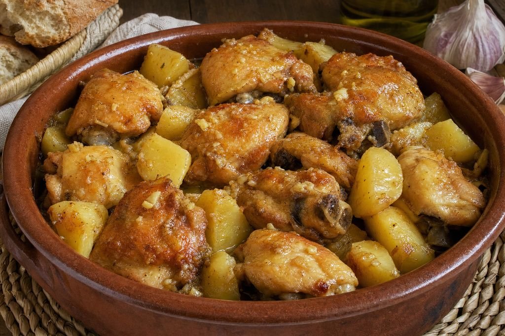 Pollo al ajo cabañil murciano